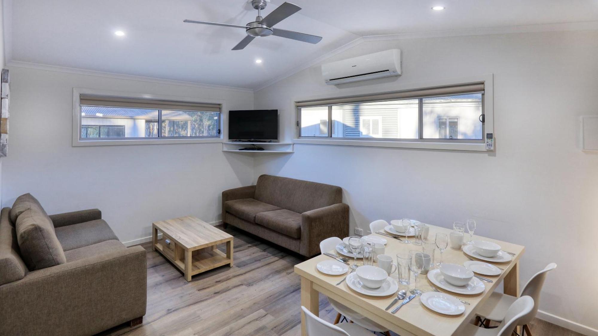 Deniliquin Riverside Caravan Park Ngoại thất bức ảnh