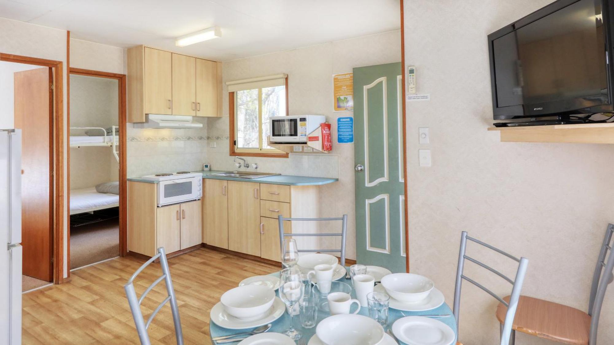 Deniliquin Riverside Caravan Park Ngoại thất bức ảnh