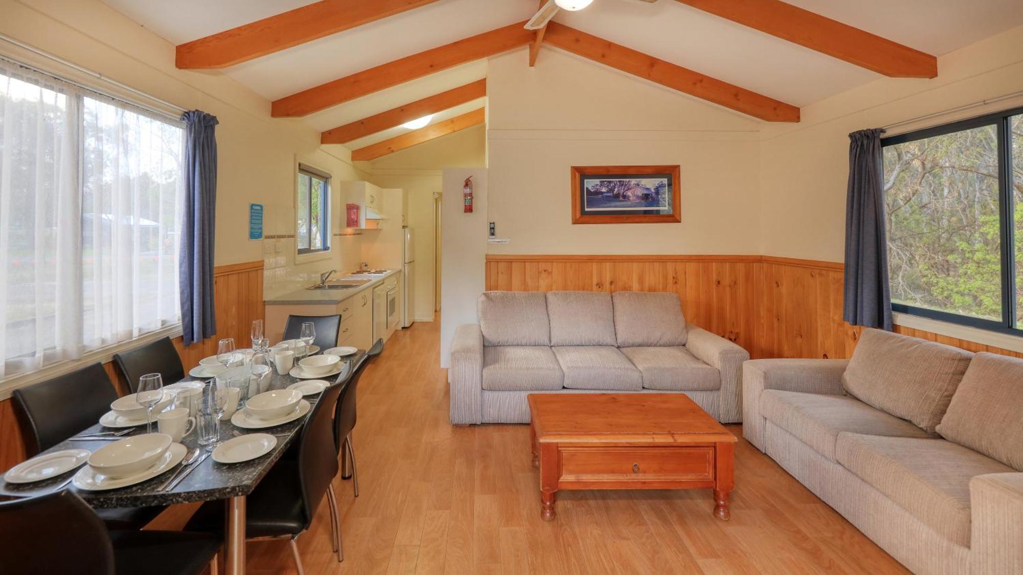Deniliquin Riverside Caravan Park Ngoại thất bức ảnh