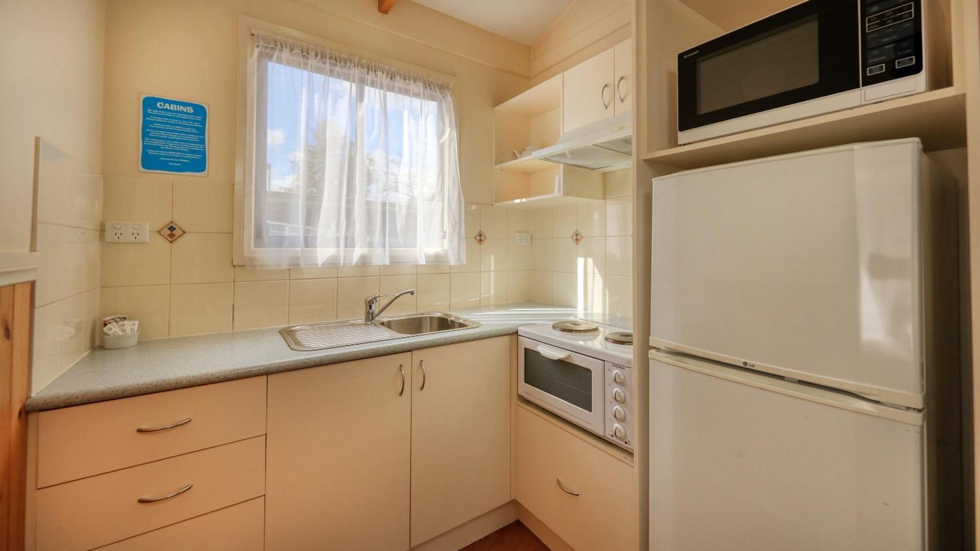 Deniliquin Riverside Caravan Park Ngoại thất bức ảnh